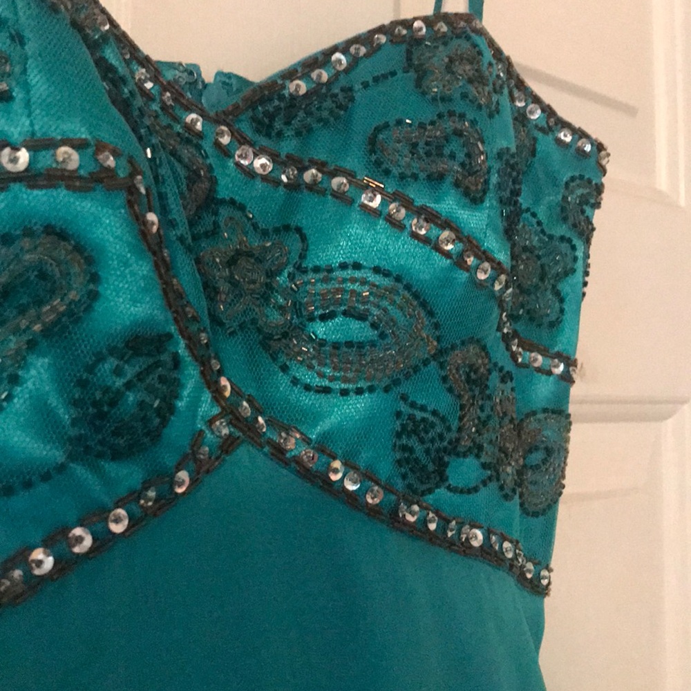 Prom dress - Picture 11 of 11